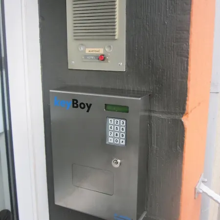 בית הארחה National